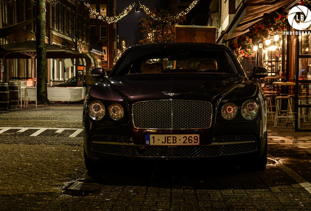 Bentley Flying Spur V8