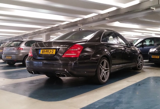 Mercedes-Benz S 63 AMG W221 2011