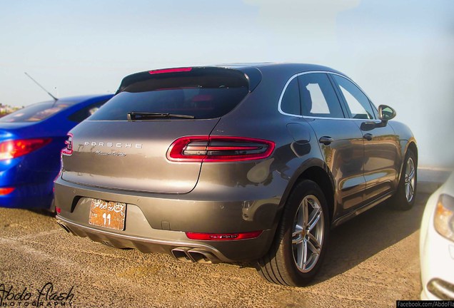 Porsche 95B Macan Turbo