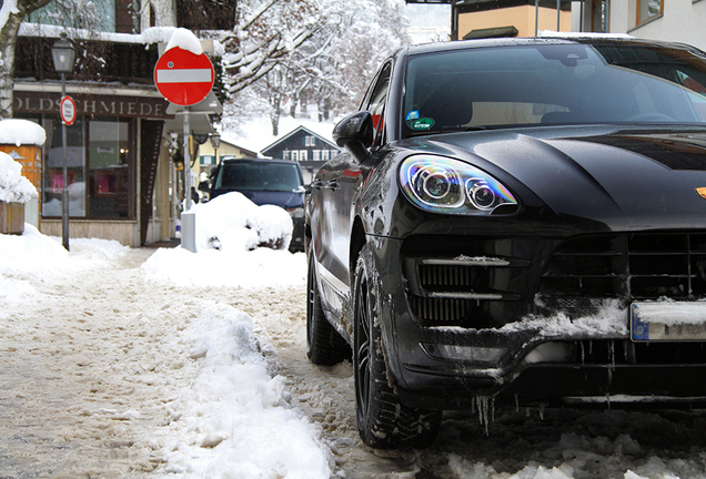 Porsche 95B Macan Turbo