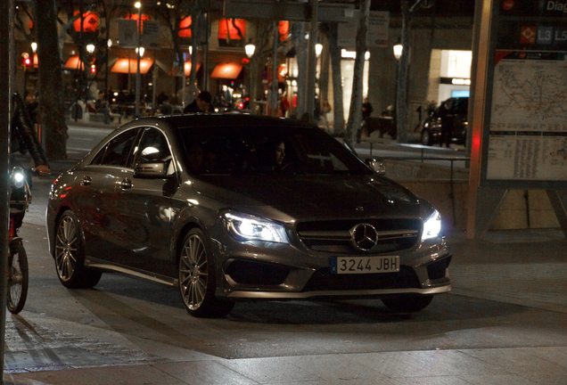 Mercedes-Benz CLA 45 AMG C117