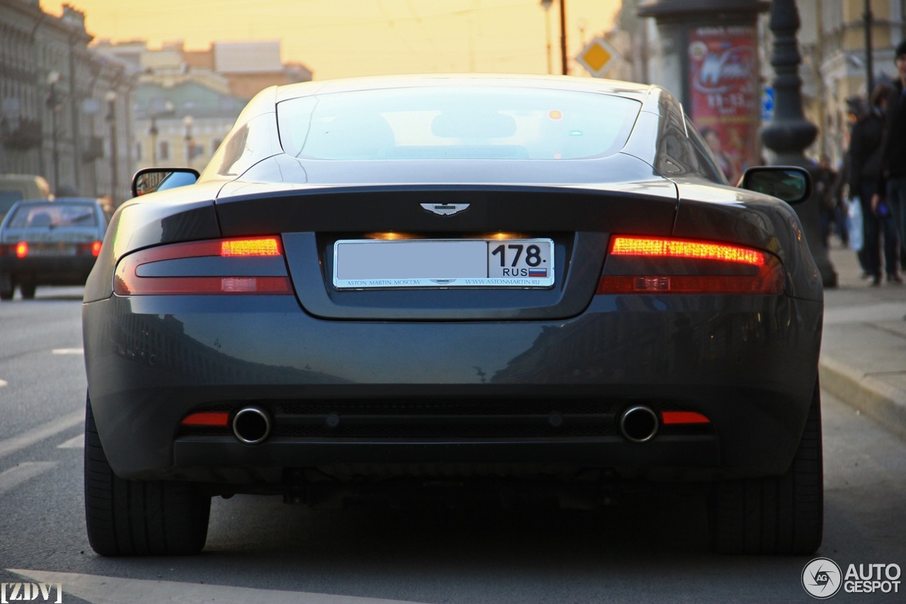 Aston Martin DB9