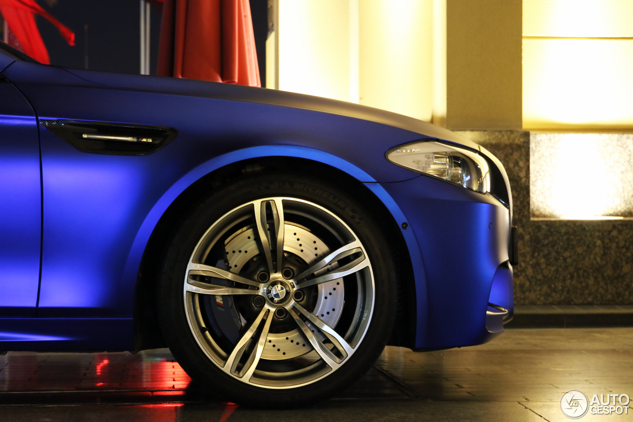 BMW M5 F10 2011