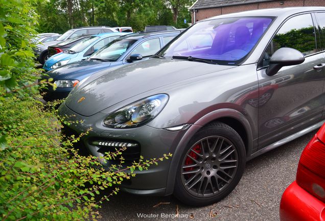 Porsche 958 Cayenne GTS