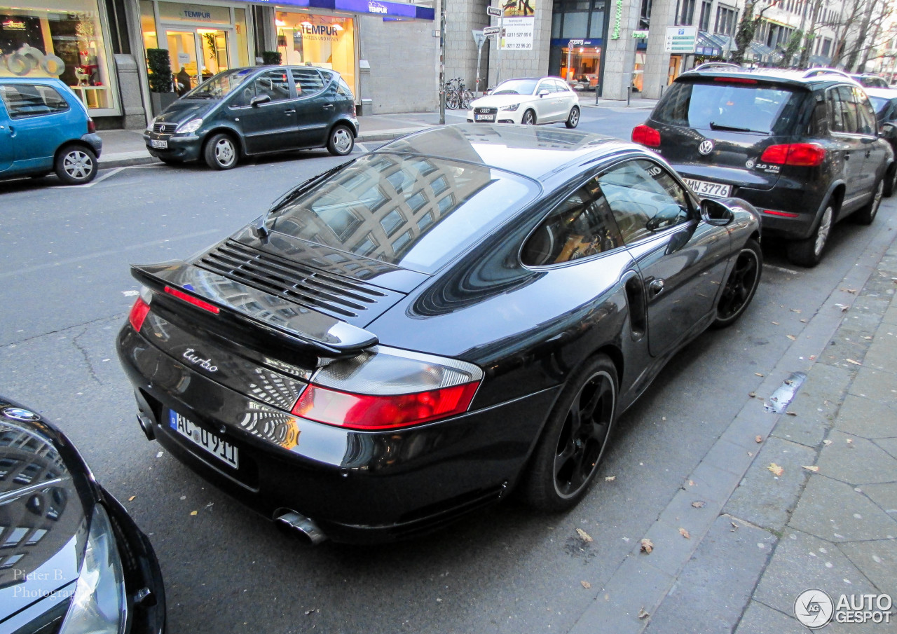 Porsche 996 Turbo