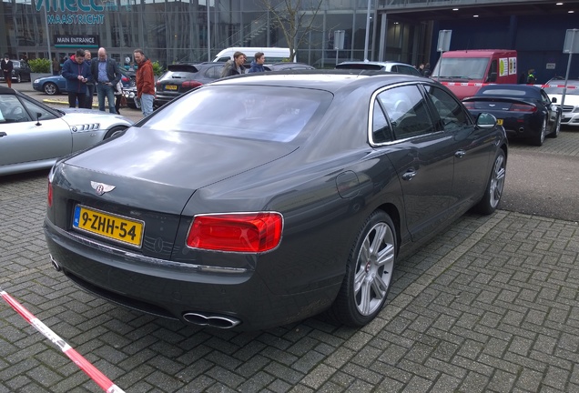 Bentley Flying Spur V8