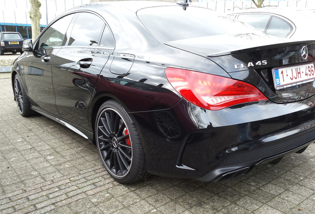 Mercedes-Benz CLA 45 AMG C117