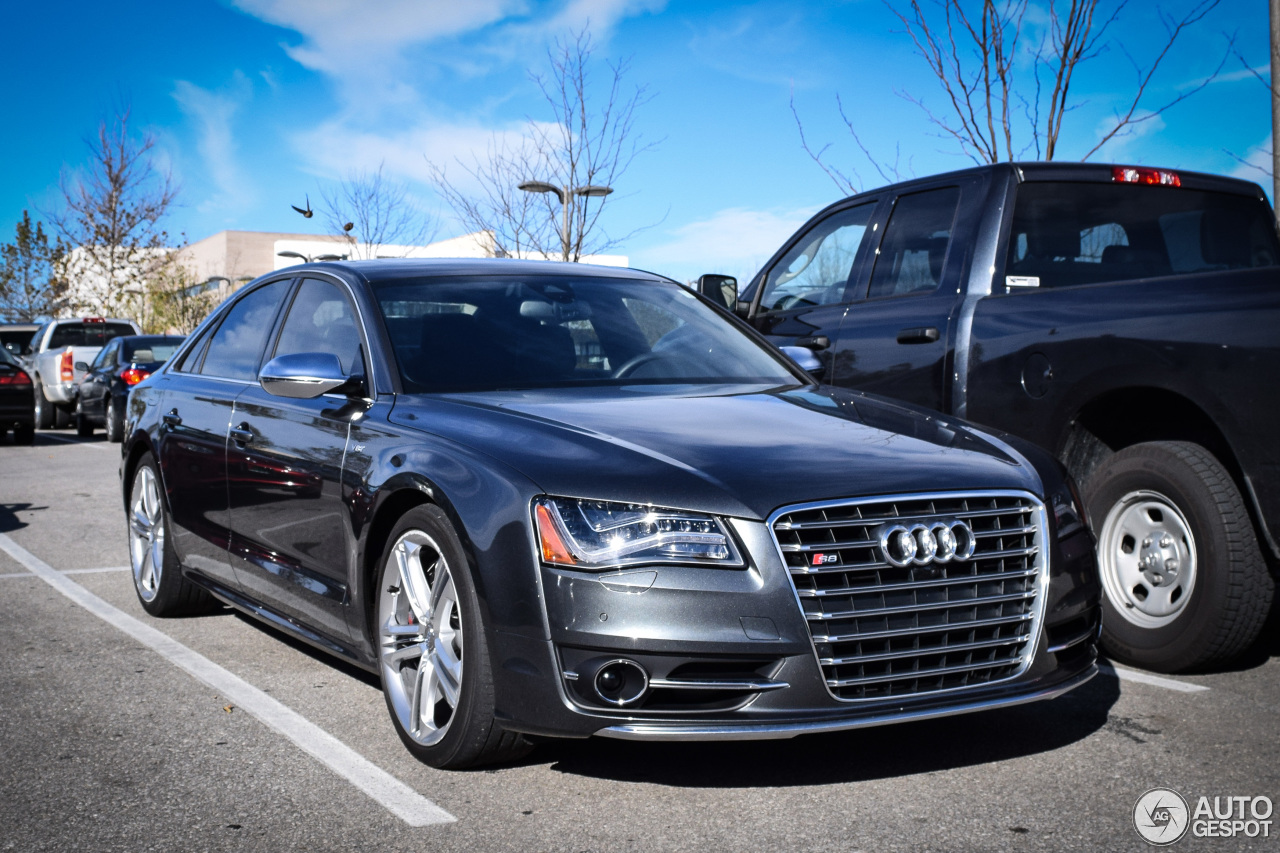 Audi S8 D4