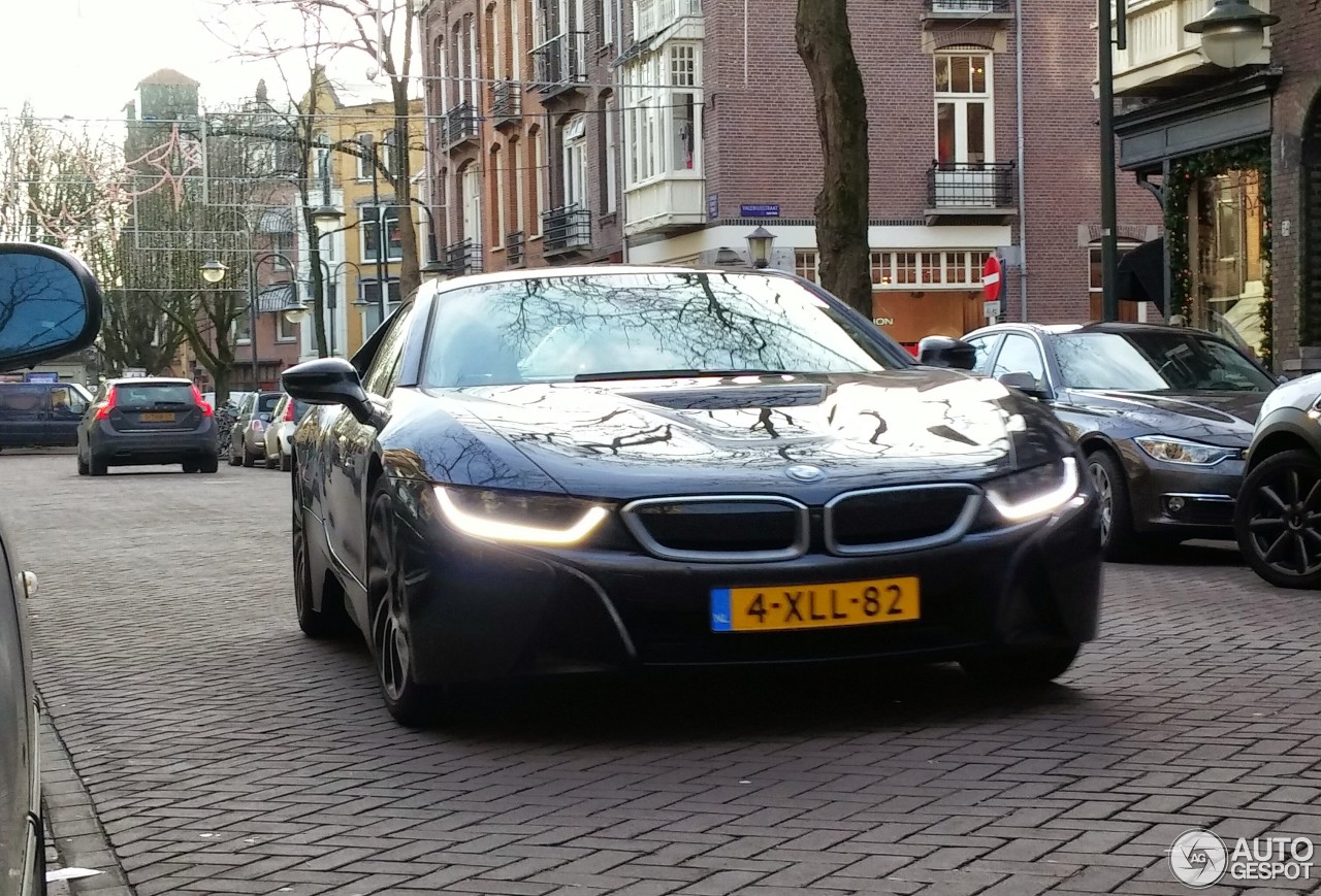 BMW i8