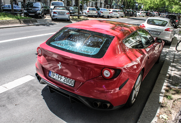 Ferrari FF