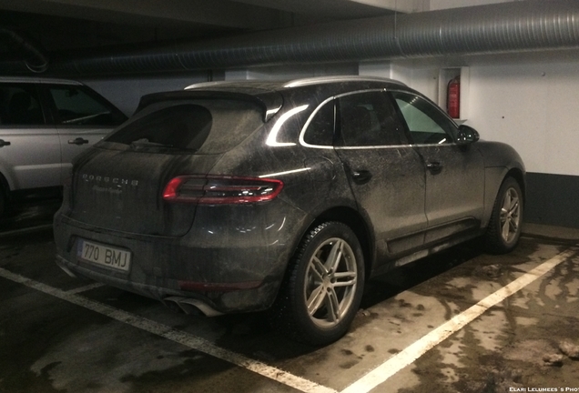 Porsche 95B Macan Turbo