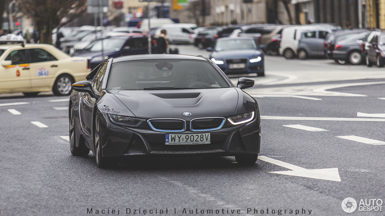 BMW i8