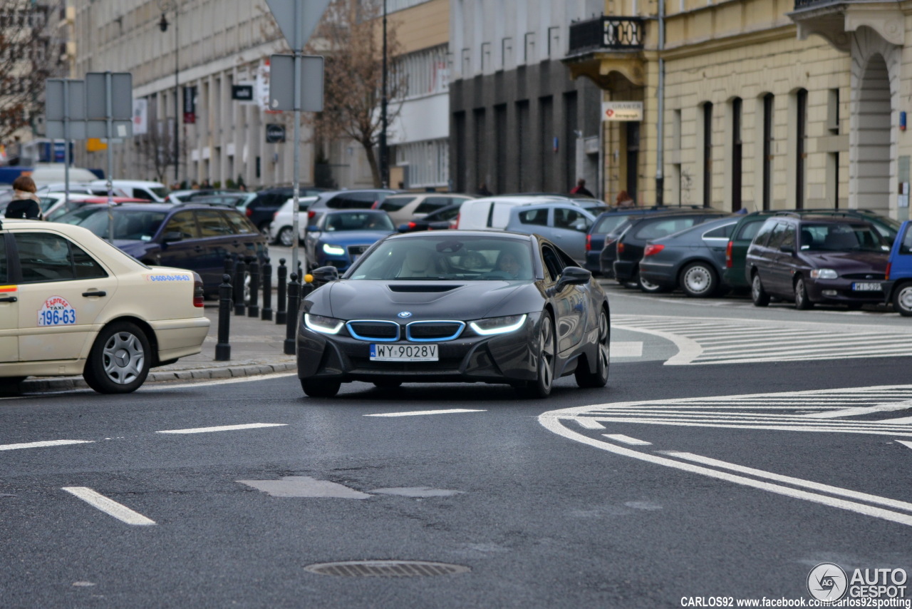 BMW i8