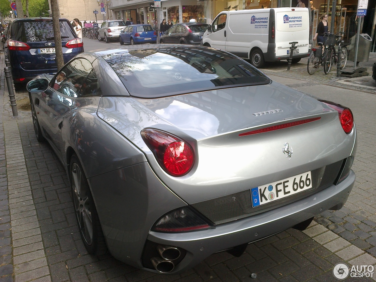 Ferrari California