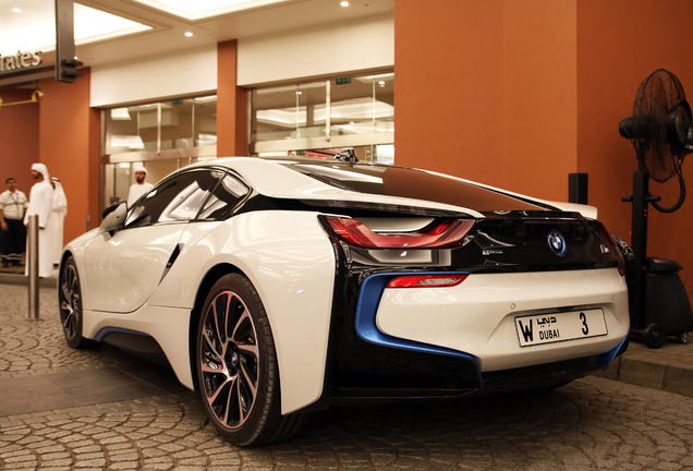 BMW i8