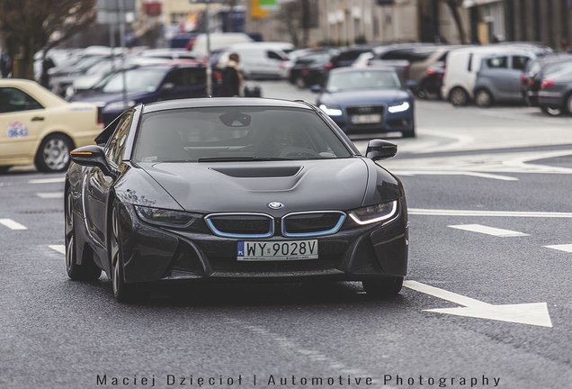 BMW i8