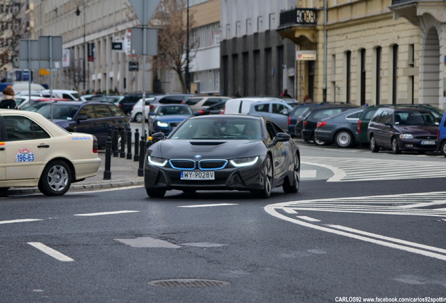 BMW i8