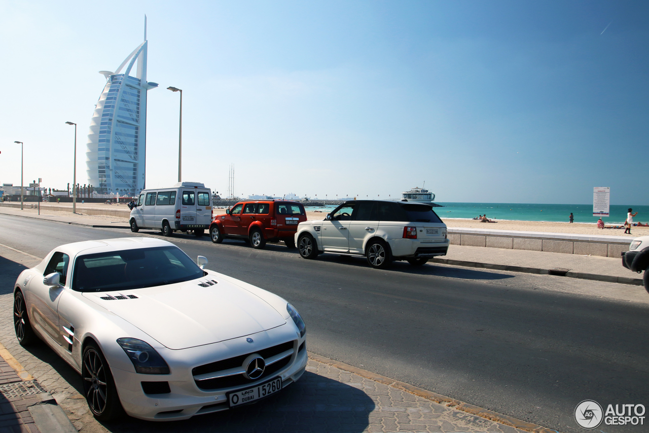 Mercedes-Benz SLS AMG