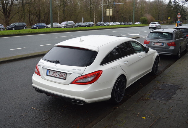 Mercedes-Benz CLS 63 AMG X218 Shooting Brake