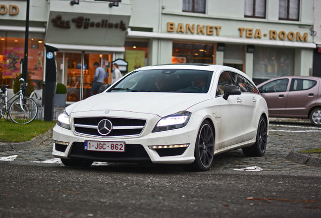 Mercedes-Benz CLS 63 AMG X218 Shooting Brake