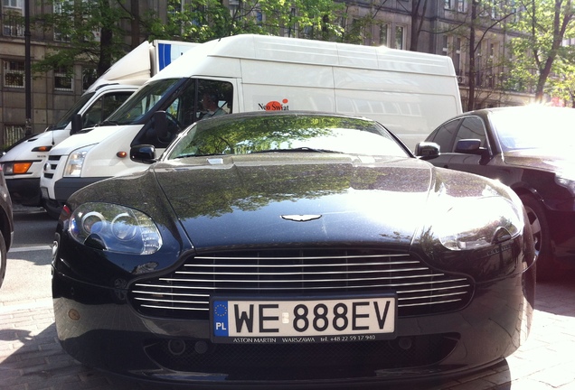 Aston Martin V8 Vantage Roadster