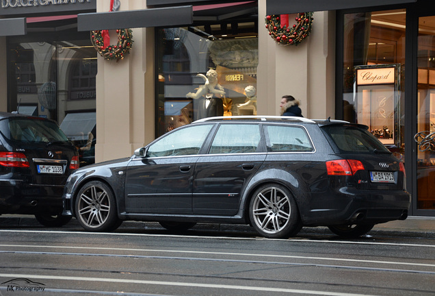 Audi RS4 Avant B7