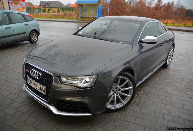 Audi RS5 B8 2012