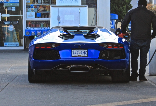 Lamborghini Aventador LP700-4 Roadster