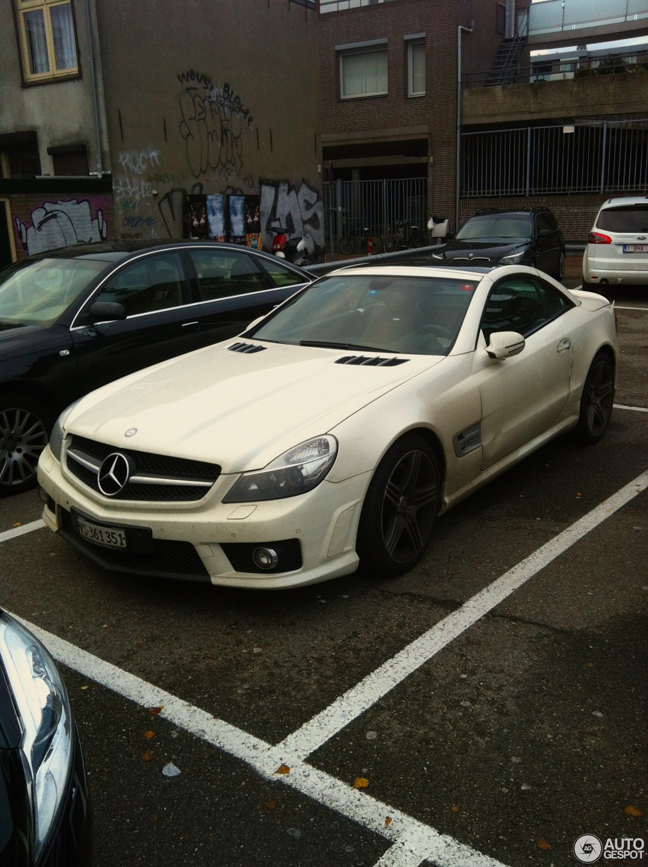 Mercedes-Benz SL 63 AMG