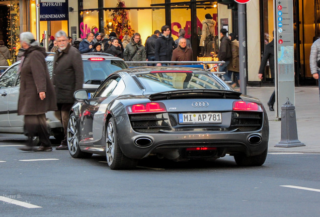 Audi R8 V10