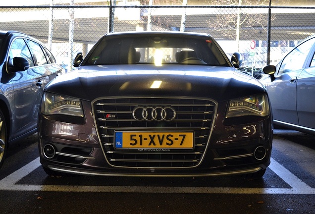 Audi S8 D4