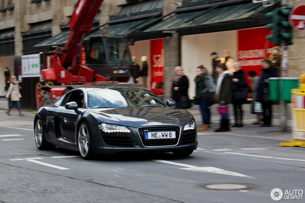 Audi R8