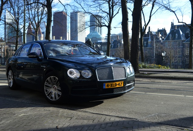 Bentley Flying Spur V8