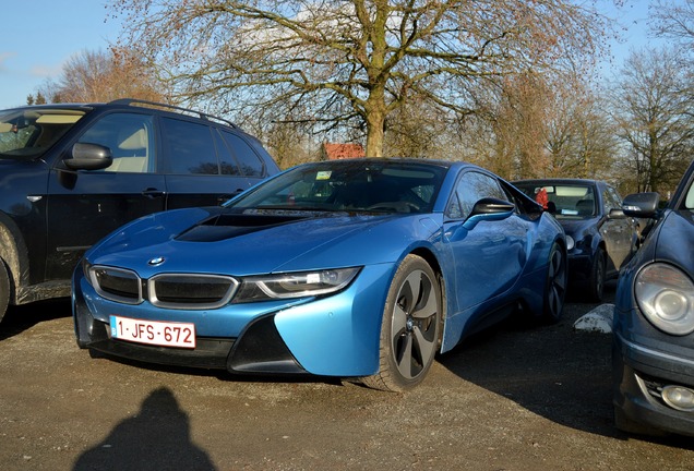 BMW i8