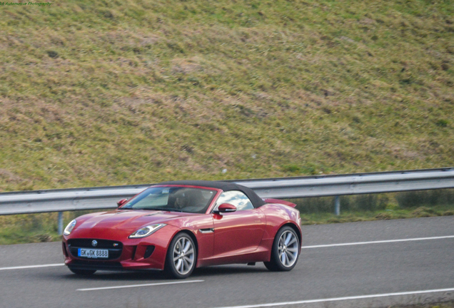 Jaguar F-TYPE S Convertible