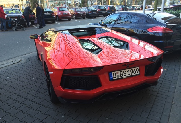 Lamborghini Aventador LP700-4 Roadster