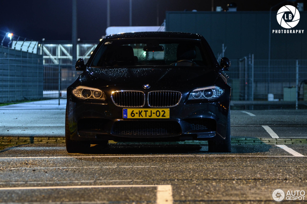 BMW M5 F10 2011