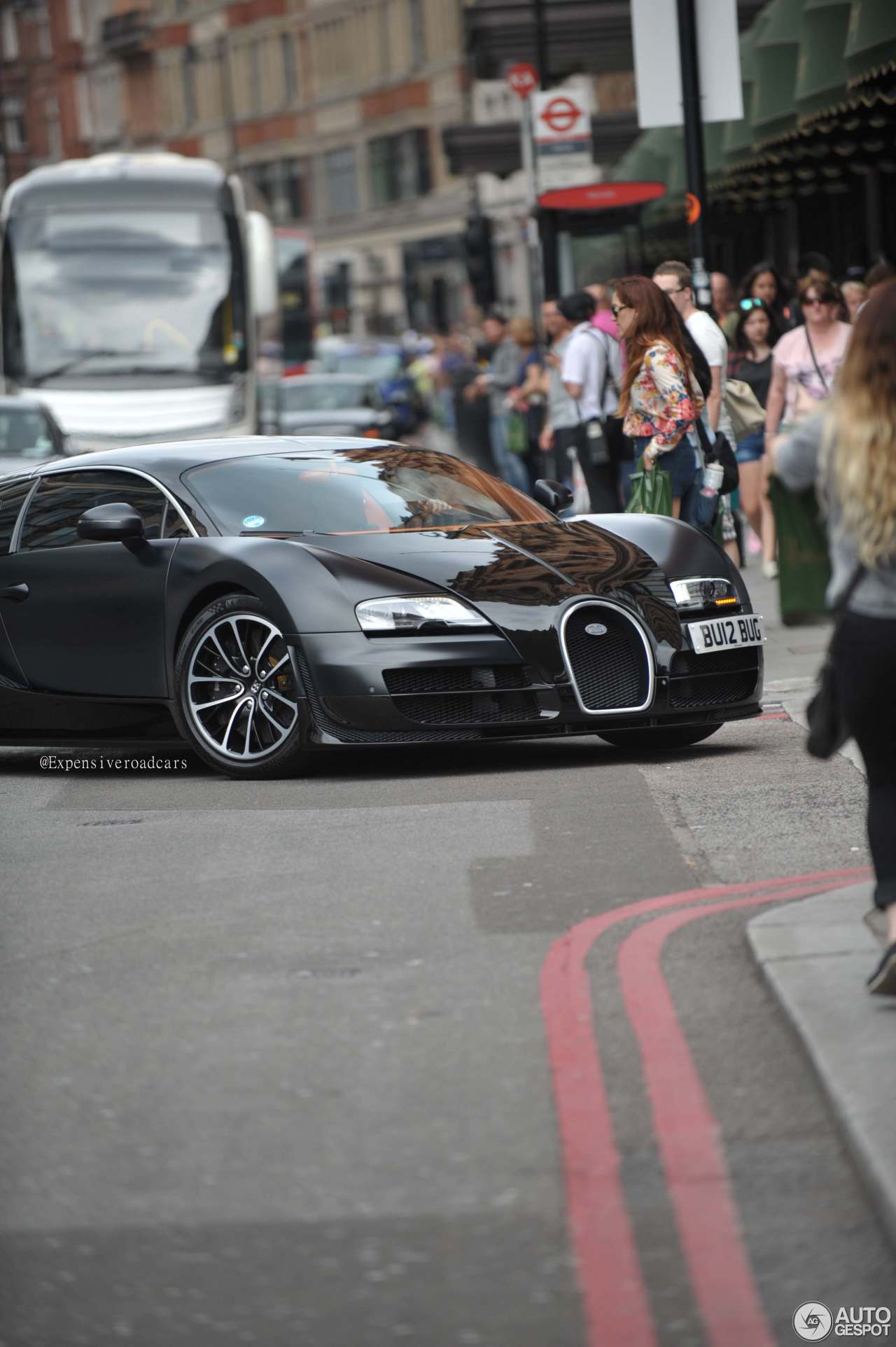 Bugatti Veyron 16.4 Super Sport Sang Noir