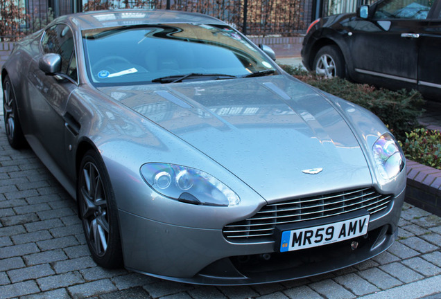 Aston Martin V8 Vantage S