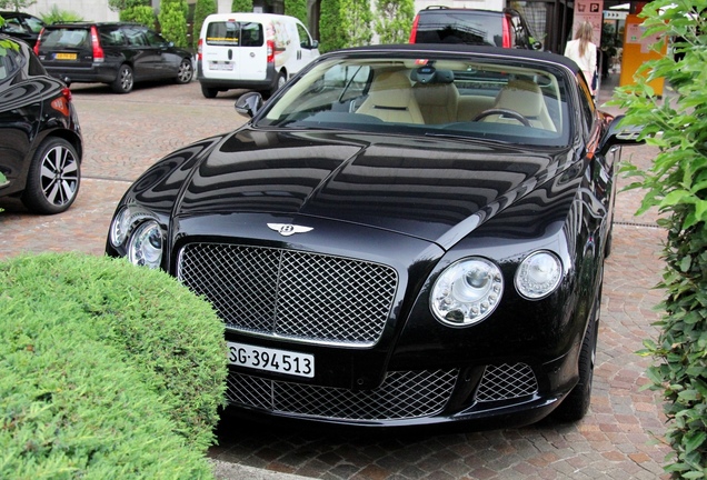 Bentley Continental GTC 2012