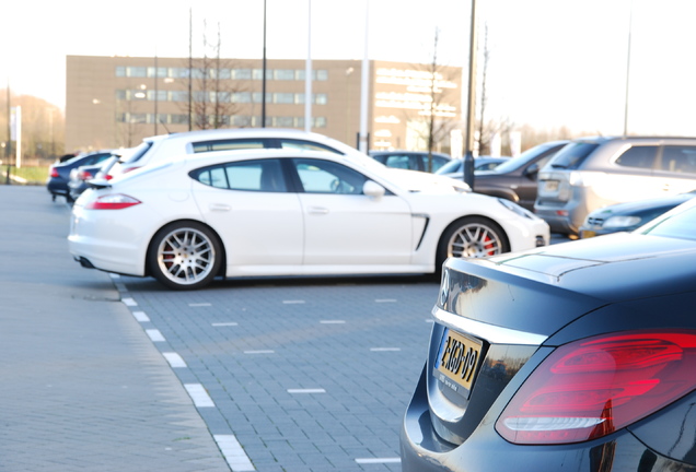 Porsche 970 Panamera GTS MkI