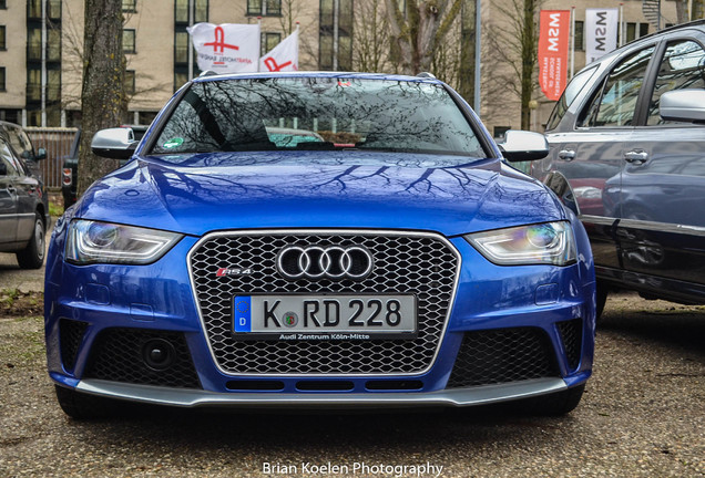 Audi RS4 Avant B8