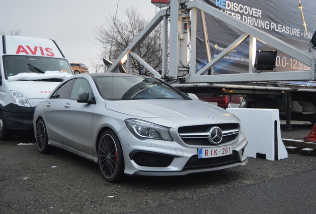 Mercedes-Benz CLA 45 AMG C117