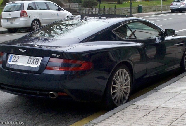 Aston Martin DB9