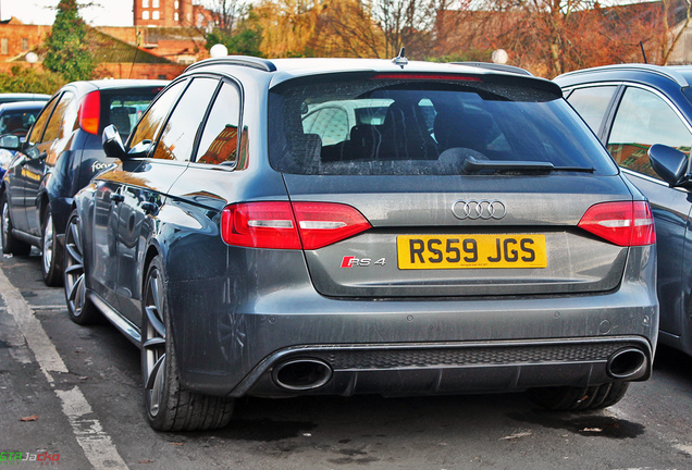 Audi RS4 Avant B8