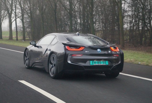 BMW i8