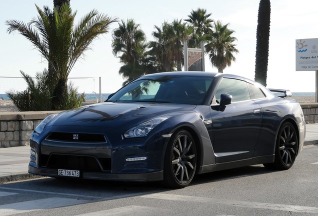 Nissan GT-R 2011