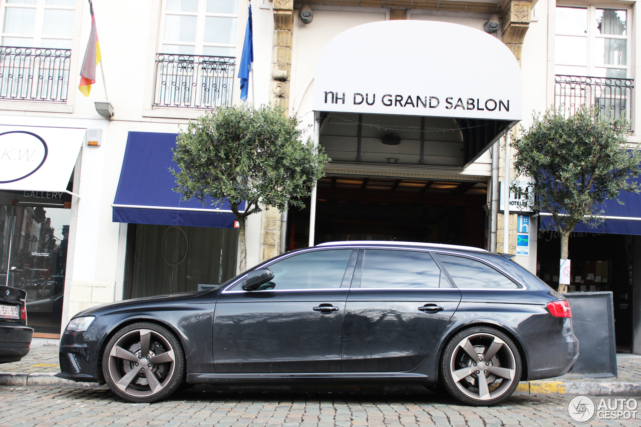 Audi RS4 Avant B8