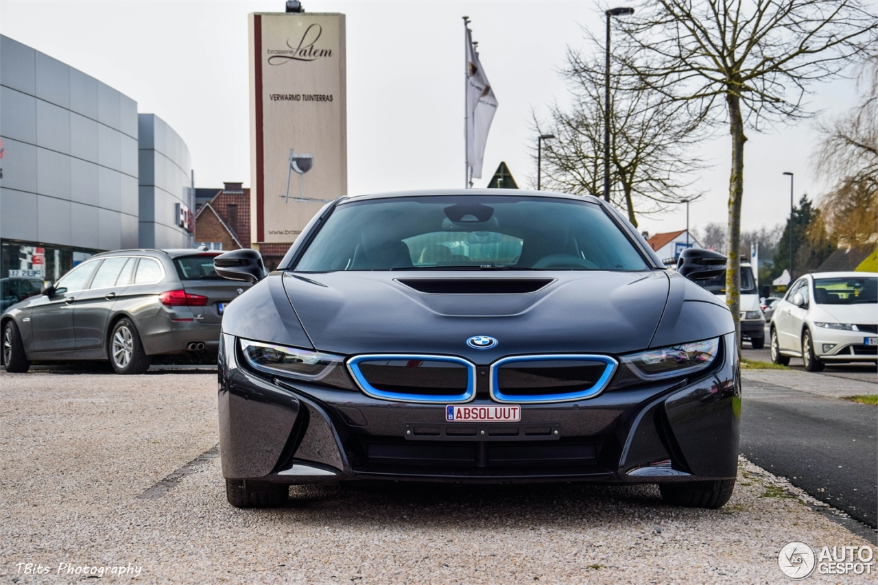 BMW i8