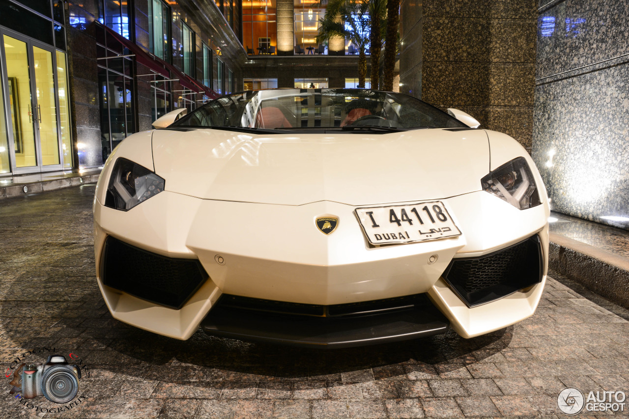 Lamborghini Aventador LP700-4 Roadster